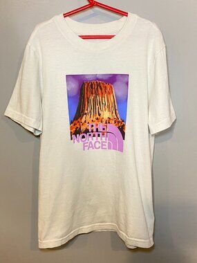 The North Face Boys Landscape Graphic T-Shirt Size Large 100% Cotton